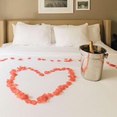 The Bluff Hotel Savannah, Tapestry Collection By Hilton Екстер'єр фото